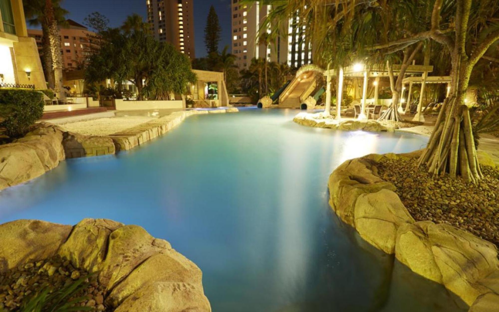 Sun City, 4 Bedroom Ocean View Family - Kids Free Gold Coast