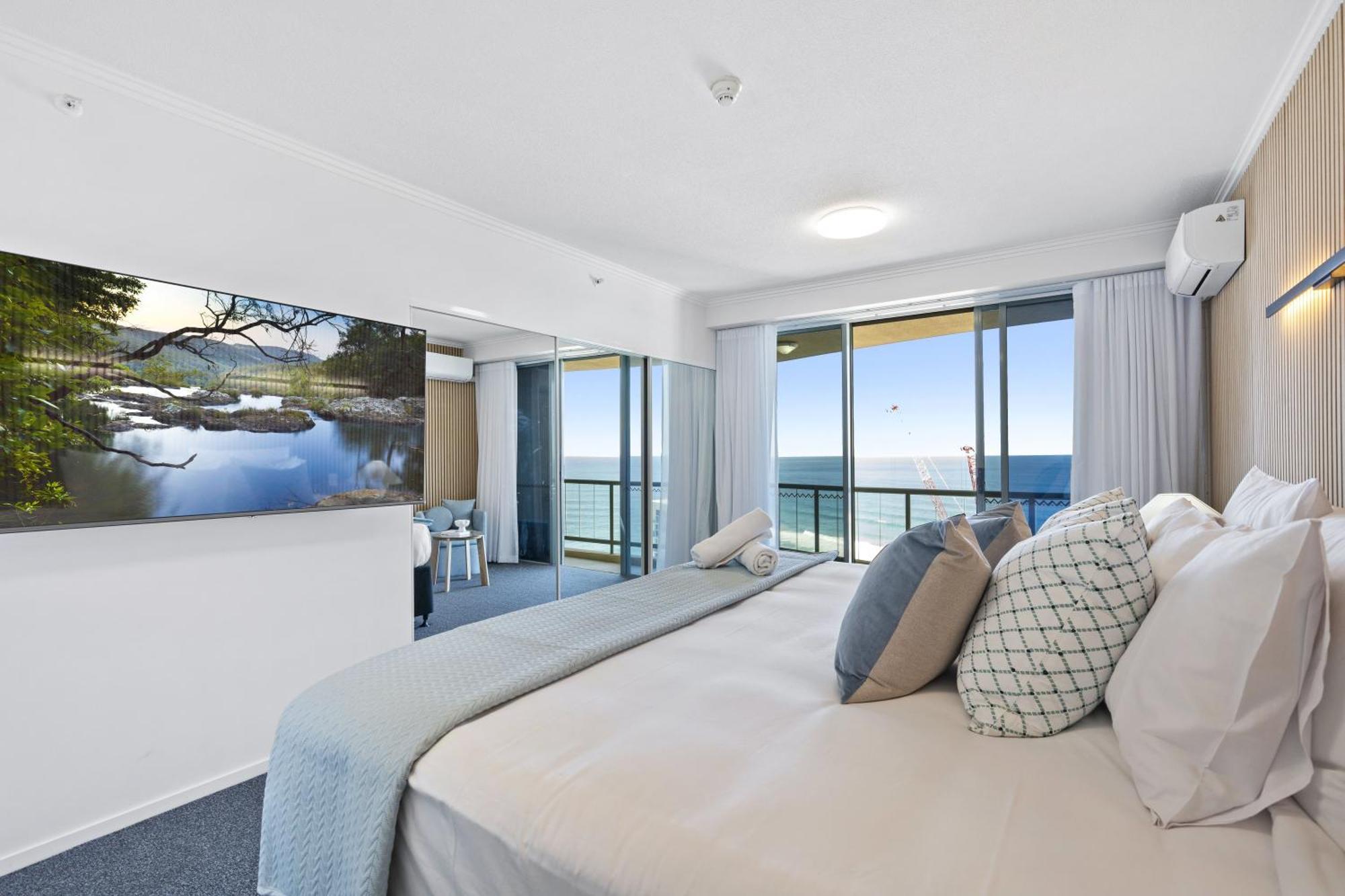 Sun City, 4 Bedroom Ocean View Family - Kids Free Gold Coast