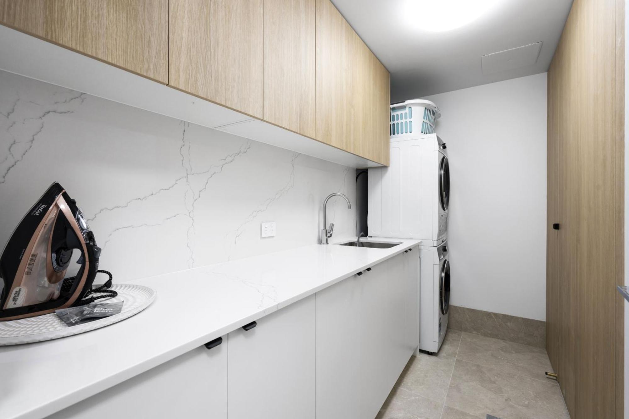 Sun City, 4 Bedroom Ocean View Family - Kids Free Gold Coast